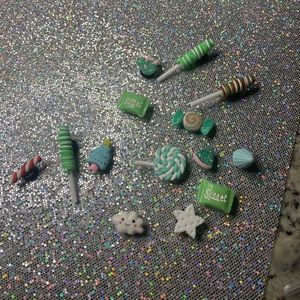 Christmas theme crocs charms